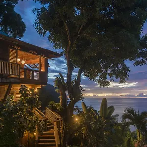 https://castara-retreats.comcaribbean.com